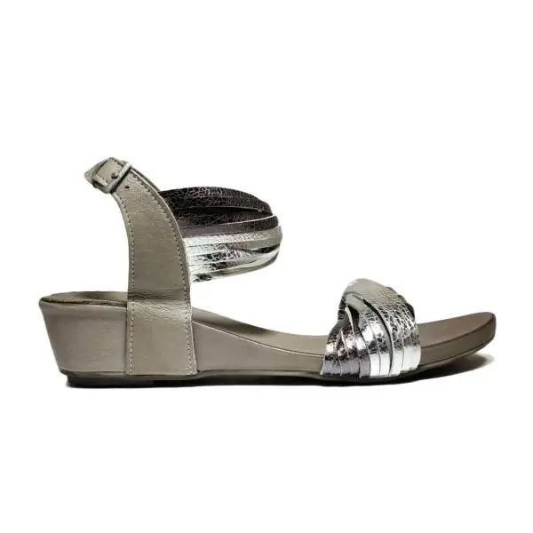 Bueno Shoes Sandals Women's Low Heel SINEM A565 Plata Rock