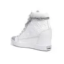Guess sneaker bianca con zeppa interna articolo FLFRI1 LEA12 WHITE furia pelle