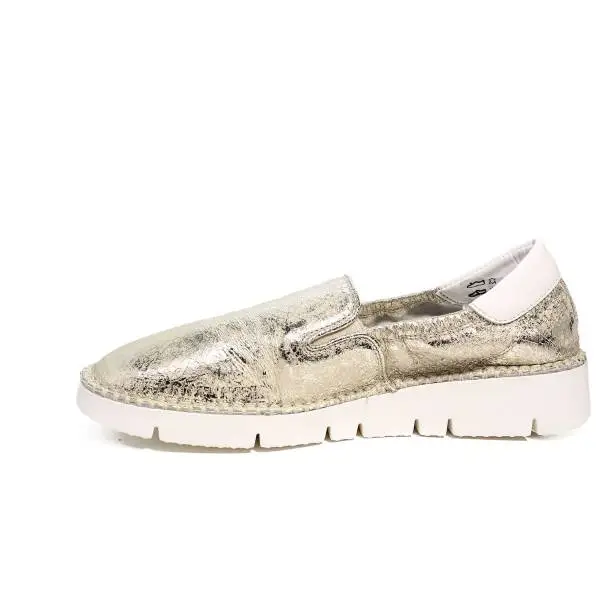 Keys sneaker loafer in leather platinum color article 5075