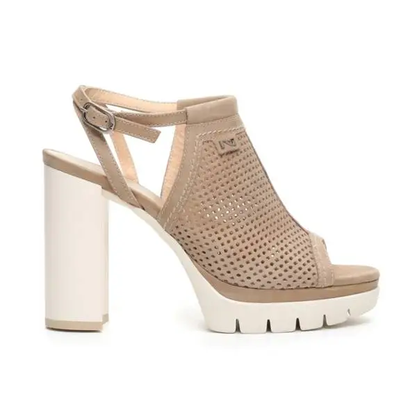 Nero Giardini sandal senior woman with perforated leather champagne color ad in Article P717760D 439 