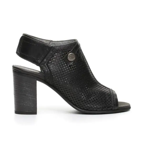 Nero Giardini woman sandal in perforated leather color black Article P717781D 100 