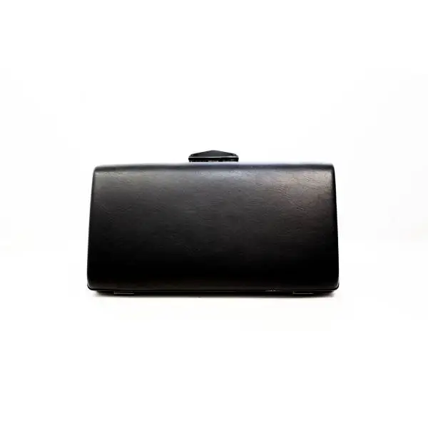 Ikaros borsa pochette di colore nero con trama lucida e nappa articolo BB 2719
