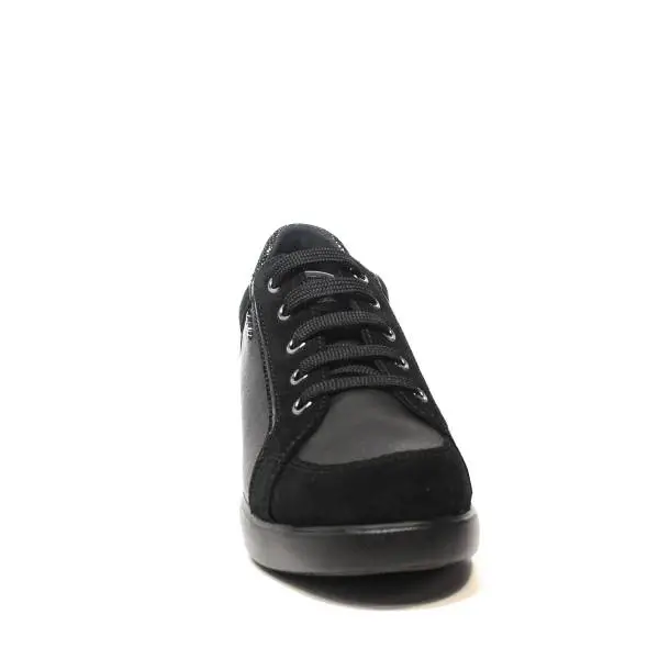 Geox sneakers con zeppa interna colore nero articolo 02285 C9999