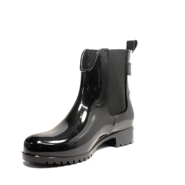 Tommy Hilfiger ankle boot with low heel black color article FW0FW01294/990