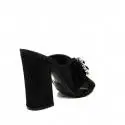 Fornarina sandalo donna colore nero stile sabot con decoro in pietre modello gilda 2 articolo PE18GI2904O000