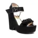 Fornarina sandalo donna con zeppa alta di colore nero modello marion articolo PE18MA1838C000