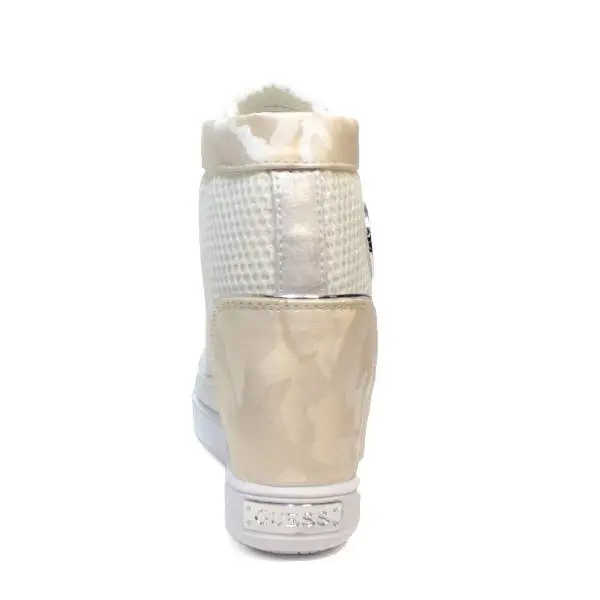 Guess sneaker donna modello con zeppa interna di colore bianco articolo FLIOE1 FAM12 WHITE