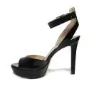 Guess sandalo donna modello lucido colore nero con tacco alto articolo FLCT21 PAF03 BLACK