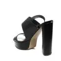 Guess sandalo donna colore nero con tacco e plateau alto articolo FLMA22 LEA03 BLACK