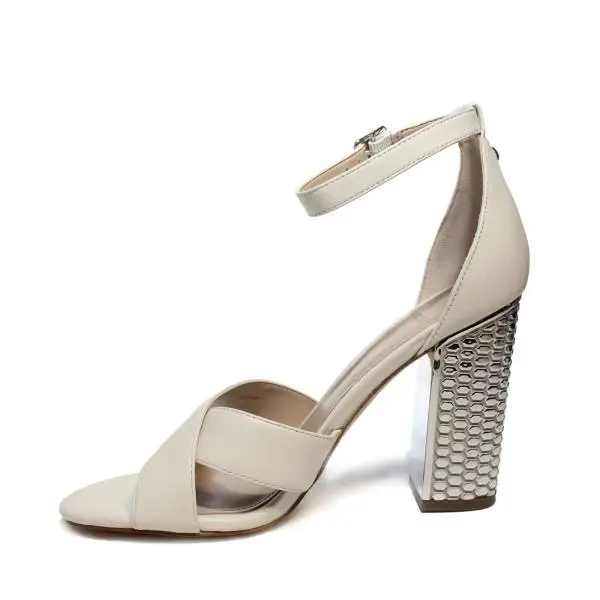 Guess sandalo donna colore bianco crema con tacco alto in argento articolo FLIAN1 LEA03 CREAM