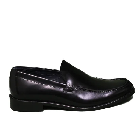The Voghera Italy Shoe elegant abrasivato material 5000