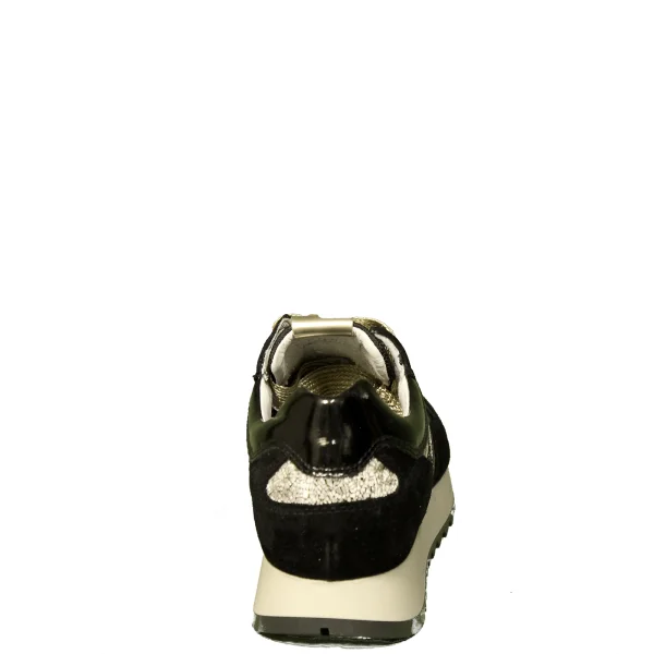 Nero Giardini sneaker donna di colore nero con inserti in oro laminato e glitterato articolo A9 08900 D 100