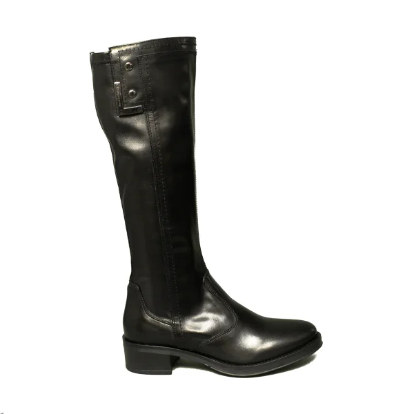 Nero Giardini boot with low heel black article A9 09601 D 100