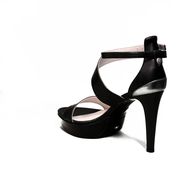 Nero Giardini sandalo elegante donna con tacco alto colore nero articolo E012820DE 100